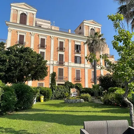 Апартаменты Maison Rosalie *